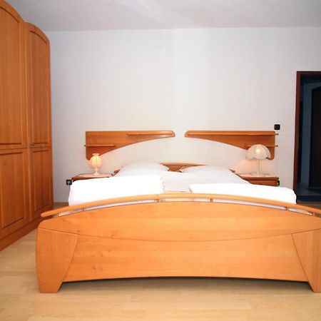Apartment Masa Tisno Luaran gambar