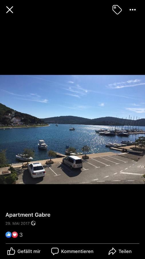 Apartment Masa Tisno Luaran gambar