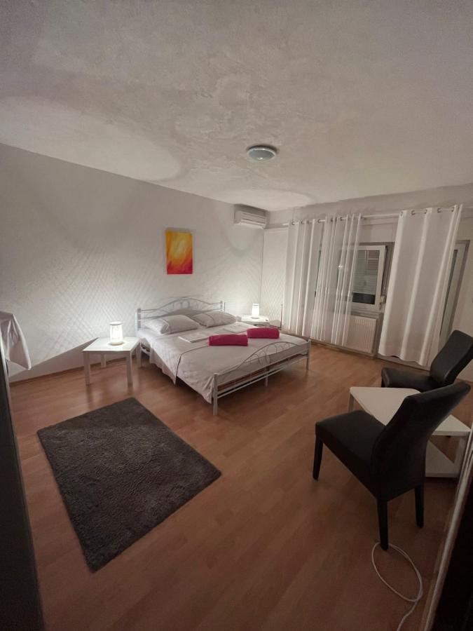Apartment Masa Tisno Luaran gambar