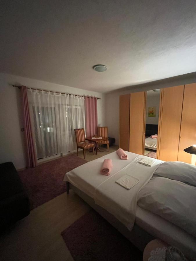 Apartment Masa Tisno Luaran gambar